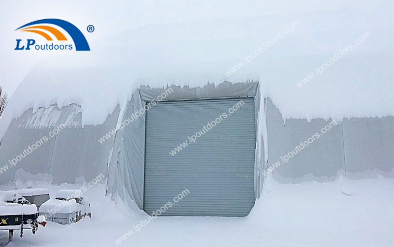 Deux problèmes de zone froide peuvent être résolus par les tentes de construction en aluminium LPOutdoors résistantes à la neige et au vent